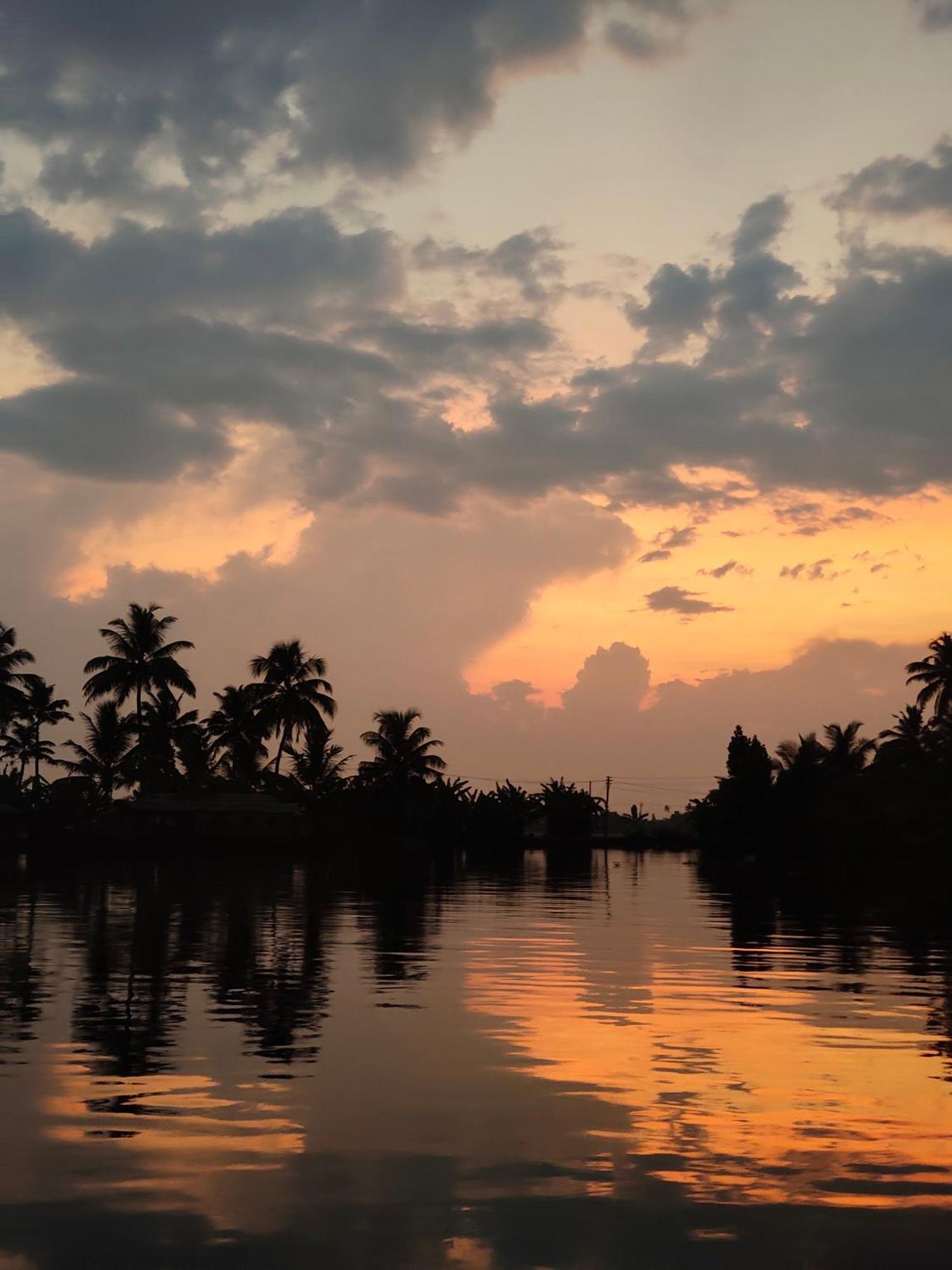 Jeehaa Homestay Alappuzha Ngoại thất bức ảnh